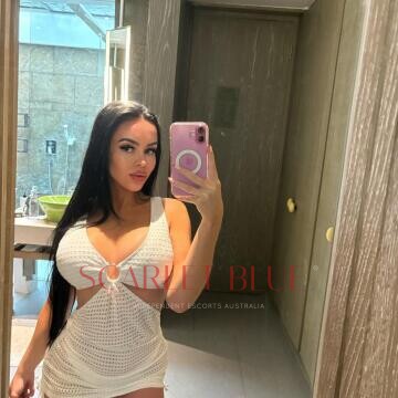 Selfie Pics from Scarlette Luv - Private Escort Gold Coast