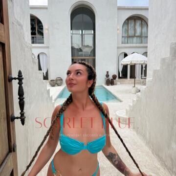 Selfie Pics from Aisha Katya - Private Escort Touring