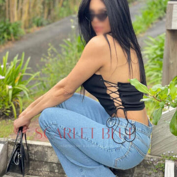 Selfie Pics from Cody Courts - Private Escort Adelaide