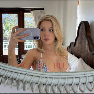 Selfie Pics from Chloe Piper - Private Escort Sydney