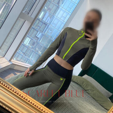 Selfie Pics from Chantal Kreviazuk - Private Escort Melbourne