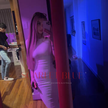 Selfie Pics from Ivory Lust - Private Escort Perth