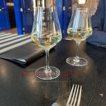 Selfie Pics from Sarah Black - Private Escort Adelaide