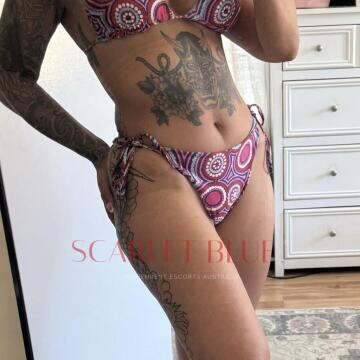 Selfie Pics from Violet Belle - Private Escort Perth