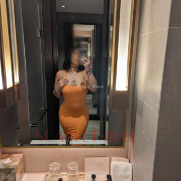 Selfie Pics from Poppy Fleur - Private Escort Brisbane
