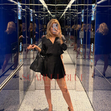 Selfie Pics from Chloe Piper - Private Escort Sydney