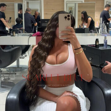 Selfie Pics from Amara Maple - Private Escort Sydney