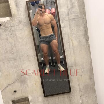 Selfie Pics from Calvin Kent - Private Escort Melbourne