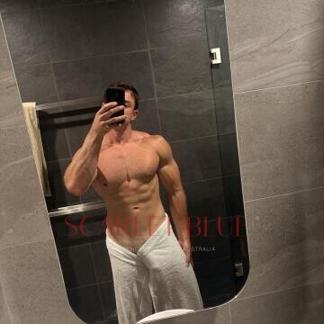 Selfie Pics from Calvin Kent - Private Escort Melbourne