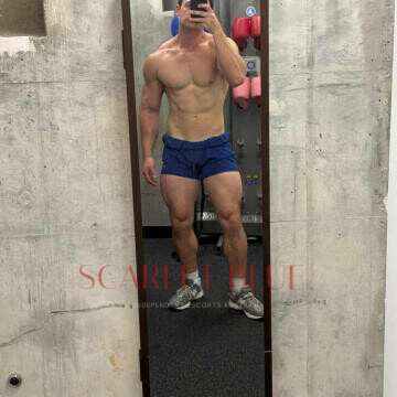 Selfie Pics from Calvin Kent - Private Escort Melbourne