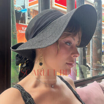 Selfie Pics from Maddison Green - Private Escort Brisbane