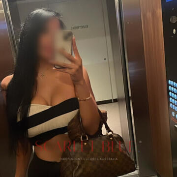 Selfie Pics from Sam Vip - Private Escort Sydney