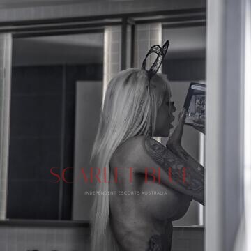 Selfie Pics from Natalie Rose - Private Escort Melbourne