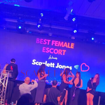Selfie Pics from Scarlett Jones - Private Escort Adelaide