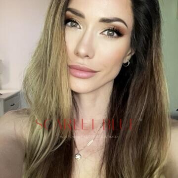 Selfie Pics from Eve Darling - Private Escort Gold Coast