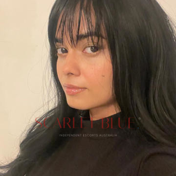 Selfie Pics from Petite Cherry - Private Escort Melbourne