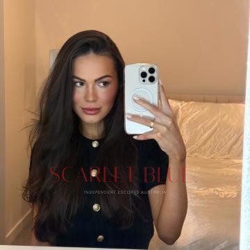Selfie Pics from Celine - Private Escort Melbourne