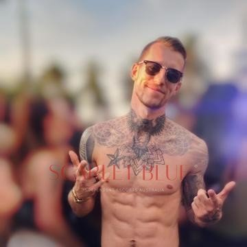 Selfie Pics from Max Sterling - Private Escort Melbourne