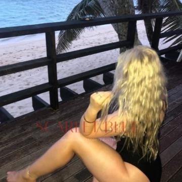 Selfie Pics from Gem Stone Kiwi - Private Escort Geelong