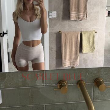 Selfie Pics from Alaya Reign - Private Escort Gold Coast