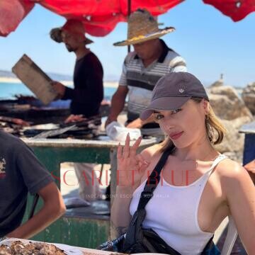 Selfie Pics from Evie Hart - Private Escort Melbourne