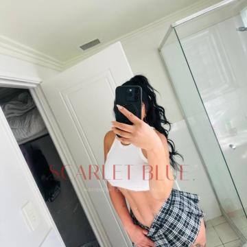 Selfie Pics from Amanda Oliveira - Private Escort Perth