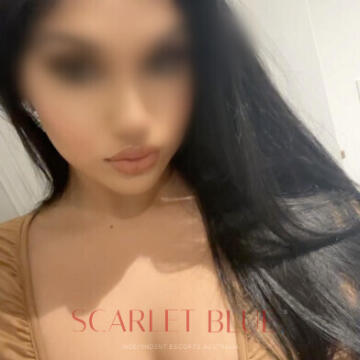 Selfie Pics from Amira Armani - Private Escort Melbourne