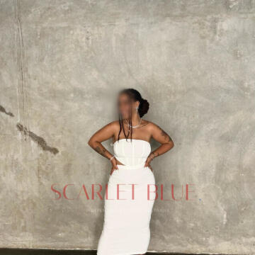 Selfie Pics from Lulu Banks - Private Escort Melbourne