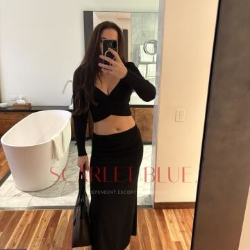 Selfie Pics from Viola - Private Escort Perth
