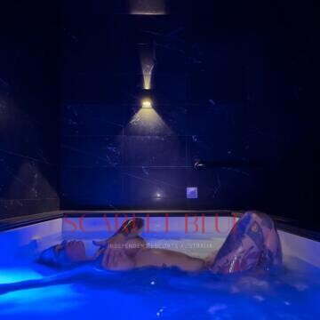 Selfie Pics from Willow Beth - Private Escort Darwin