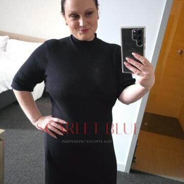 Selfie Pics from Spencer Reed - Private Escort Melbourne