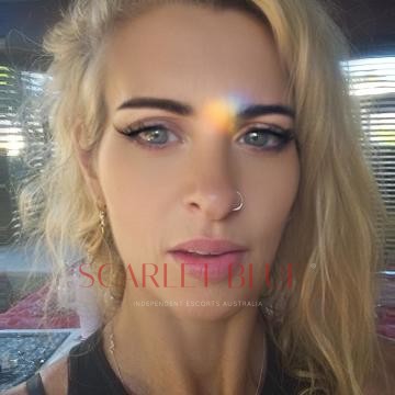 Selfie Pics from London Sterling - Private Escort Central Coast