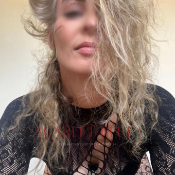 Selfie Pics from London Sterling - Private Escort Central Coast