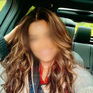 Selfie Pics from Miss Hunter - Private Escort Melbourne