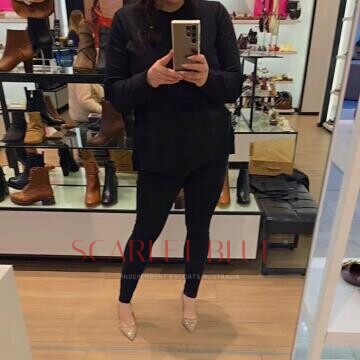 Selfie Pics from Spencer Reed - Private Escort Melbourne