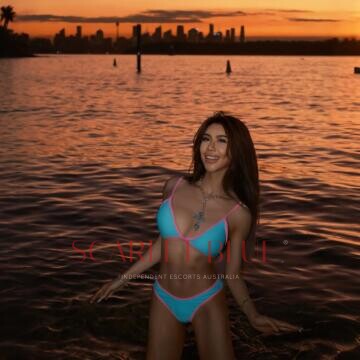 Selfie Pics from Lola Katana - Private Escort Sydney
