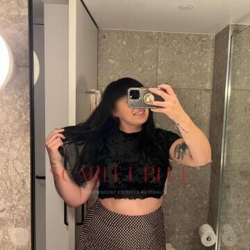 Selfie Pics from Violet Wells - Private Escort Melbourne