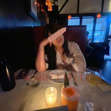 Selfie Pics from Violet Wells - Private Escort Melbourne