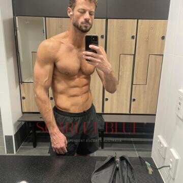 Selfie Pics from Silas Green - Private Escort Perth