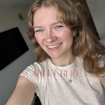 Selfie Pics from Aussie Addison - Private Escort Maitland