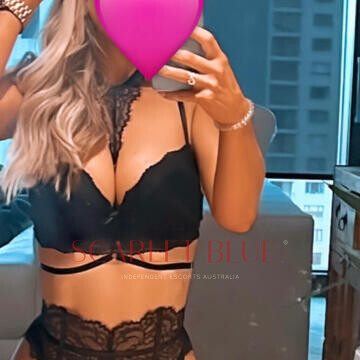 Selfie Pics from Maddie York - Private Escort Sydney