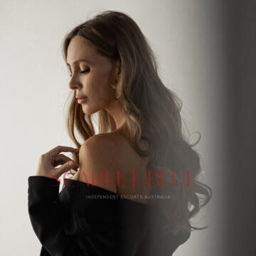 Singapore Escort - Carmen Courtesan
