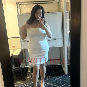 Selfie Pics from Sadie Young - Private Escort Sydney