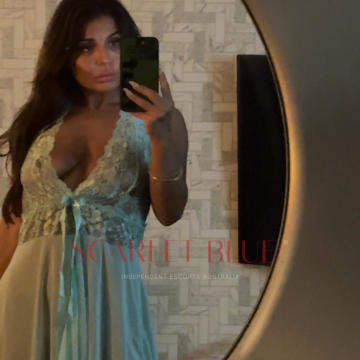 Selfie Pics from Gia Paige - Private Escort Sydney