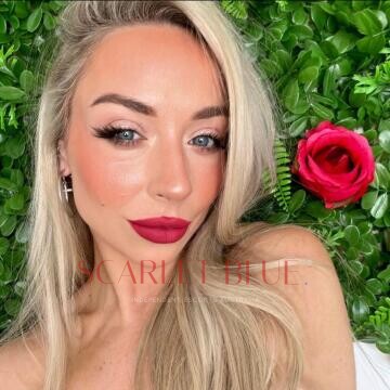 Selfie Pics from Annabelle James - Private Escort Touring