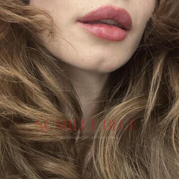 Selfie Pics from Louise Moore - Private Escort Melbourne