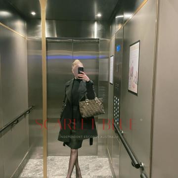 Selfie Pics from Rita Ambrose - Private Escort Melbourne