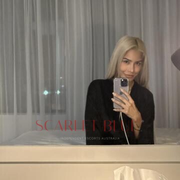 Selfie Pics from Stellasaza - Private Escort Touring