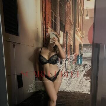 Selfie Pics from Grace Grayson - Private Escort Perth