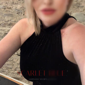 Selfie Pics from Sarah Black - Private Escort Adelaide